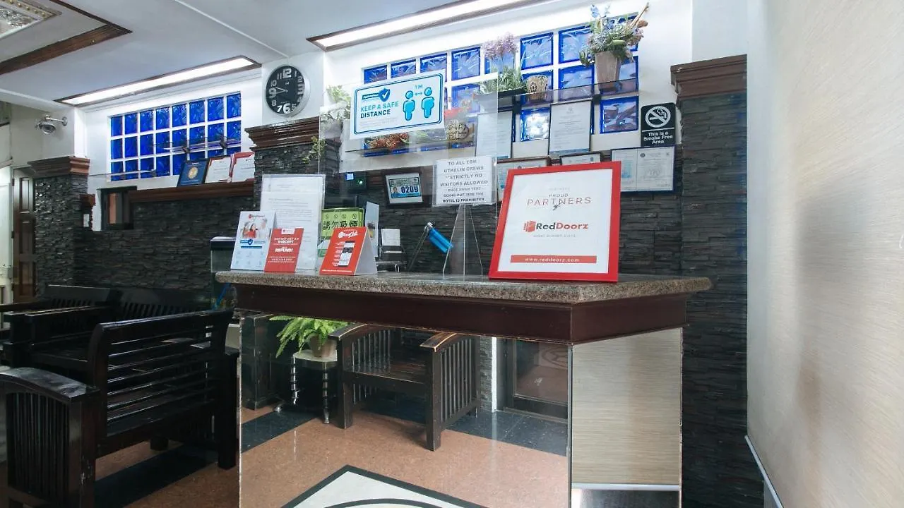 ** Hotel L Mansion 2 Palanan Makati City Philippines